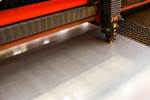 Taglio laser della lamiera