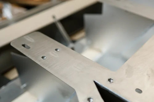 Saldatura industriale e montaggio inserti